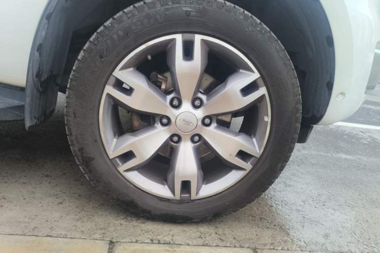 Used Ford Everest 2016 2.0T Gasoline Automatic 4x4 Flagship Edition Right Front Wheel Hub