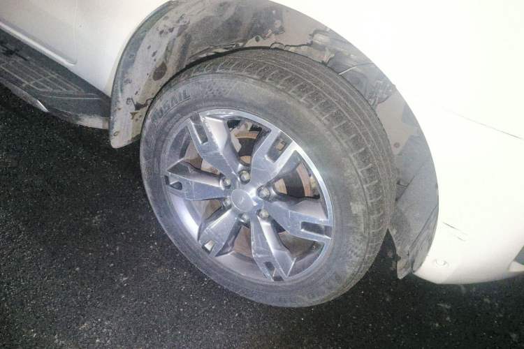 Used Ford Everest 2016 2.0T Gasoline Automatic 4x4 Flagship Edition Right Front Wheel Hub