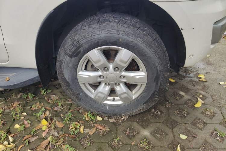 Used Ford Everest 2016 2.0T Gasoline Automatic 4x4 Flagship Edition Right Front Wheel Hub