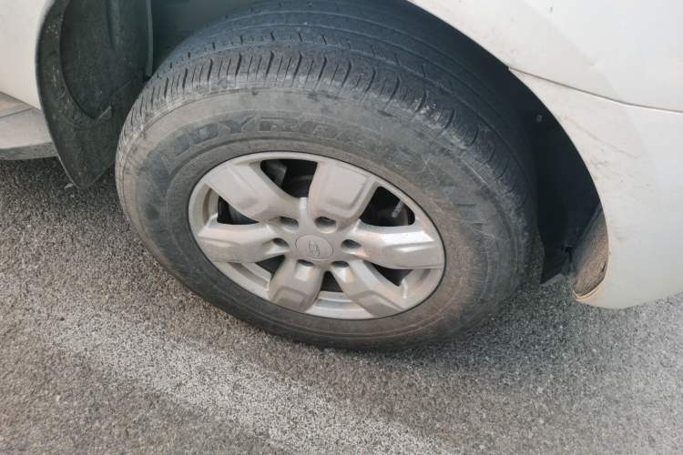 Used Ford Everest 2016 2.0T Gasoline Automatic 4x4 Elite Edition Right Front Wheel Hub