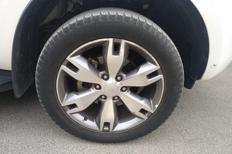 Used Ford Everest 2016 2.0T Gasoline Automatic 4x4 Flagship Edition Right Front Wheel Hub