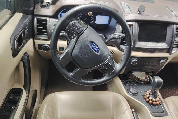 Used Ford Everest 2016 2.0T Gasoline Automatic 4x4 Flagship Edition Steering Wheel