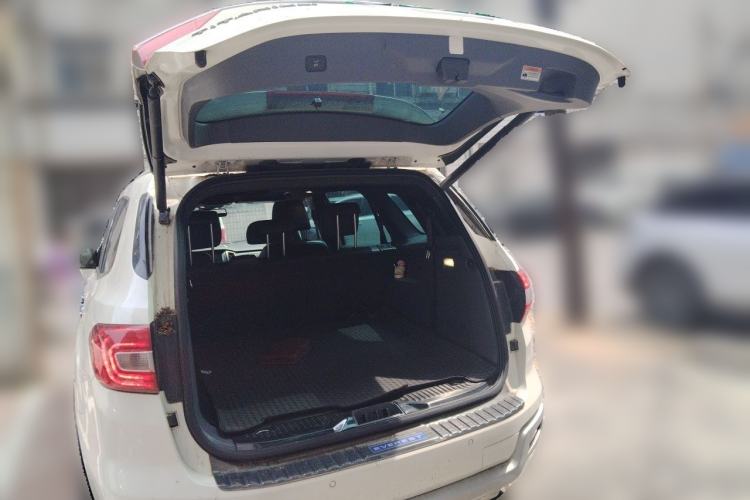 Used Ford Everest 2016 2.0T Gasoline Automatic 4x4 Flagship Edition Trunk