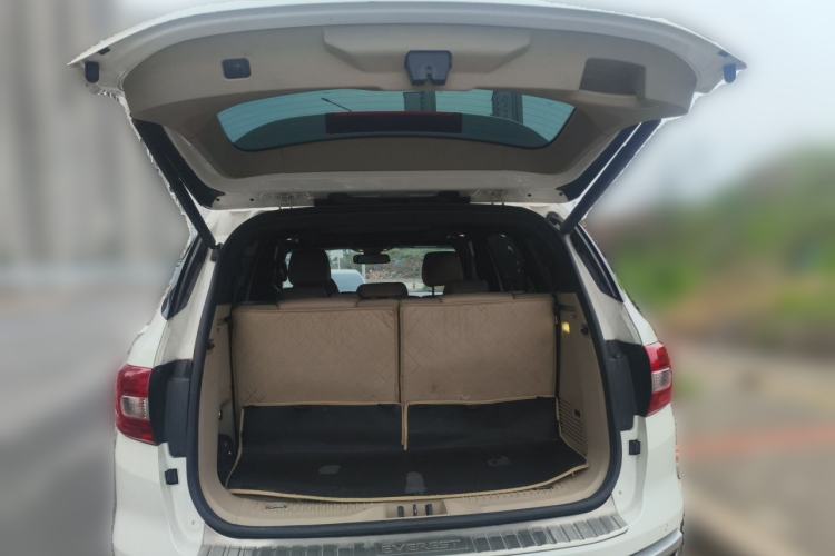 Used Ford Everest 2016 2.0T Gasoline Automatic 4x4 Flagship Edition Trunk