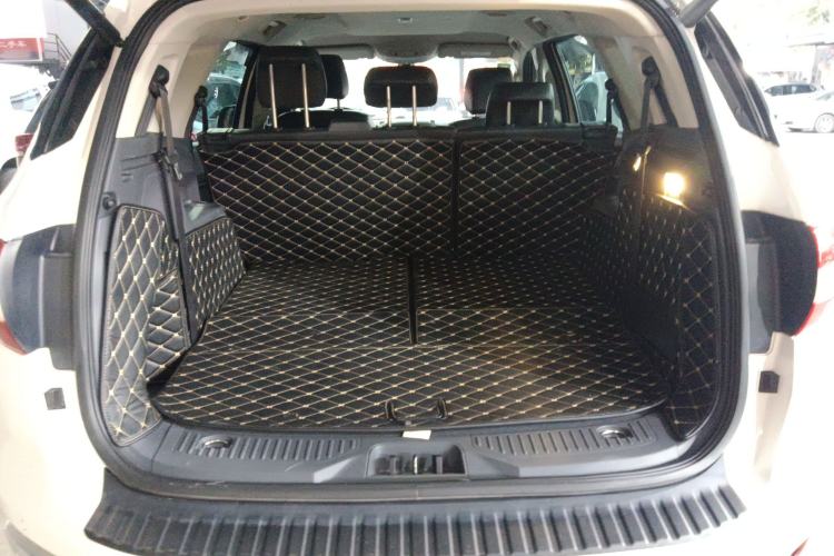 Used Ford Everest 2016 2.0T Gasoline Automatic 4x4 Luxury Edition Trunk