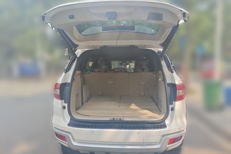 Used Ford Everest 2016 2.0T Gasoline Automatic 4x4 Flagship Edition Trunk