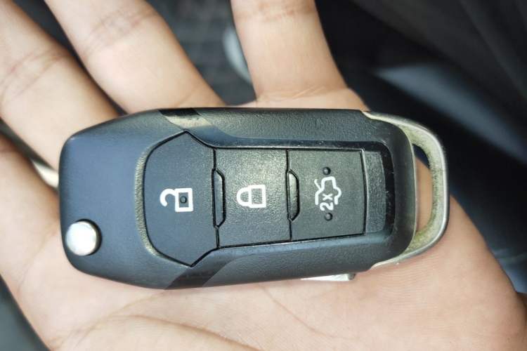 Used Ford Everest 2016 2.0T Gasoline Automatic 4x4 Flagship Edition Vehicle Key
