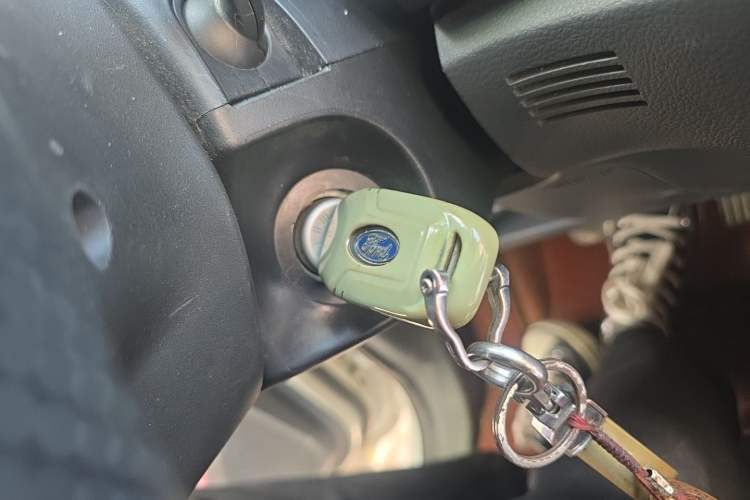 Used Ford Everest 2016 2.0T Gasoline Automatic 4x4 Flagship Edition Vehicle Key