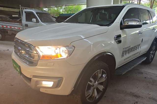 Gebrauchter Ford Everest 2016 2.0T Gasoline Automatic 4x4 Flagship Edition