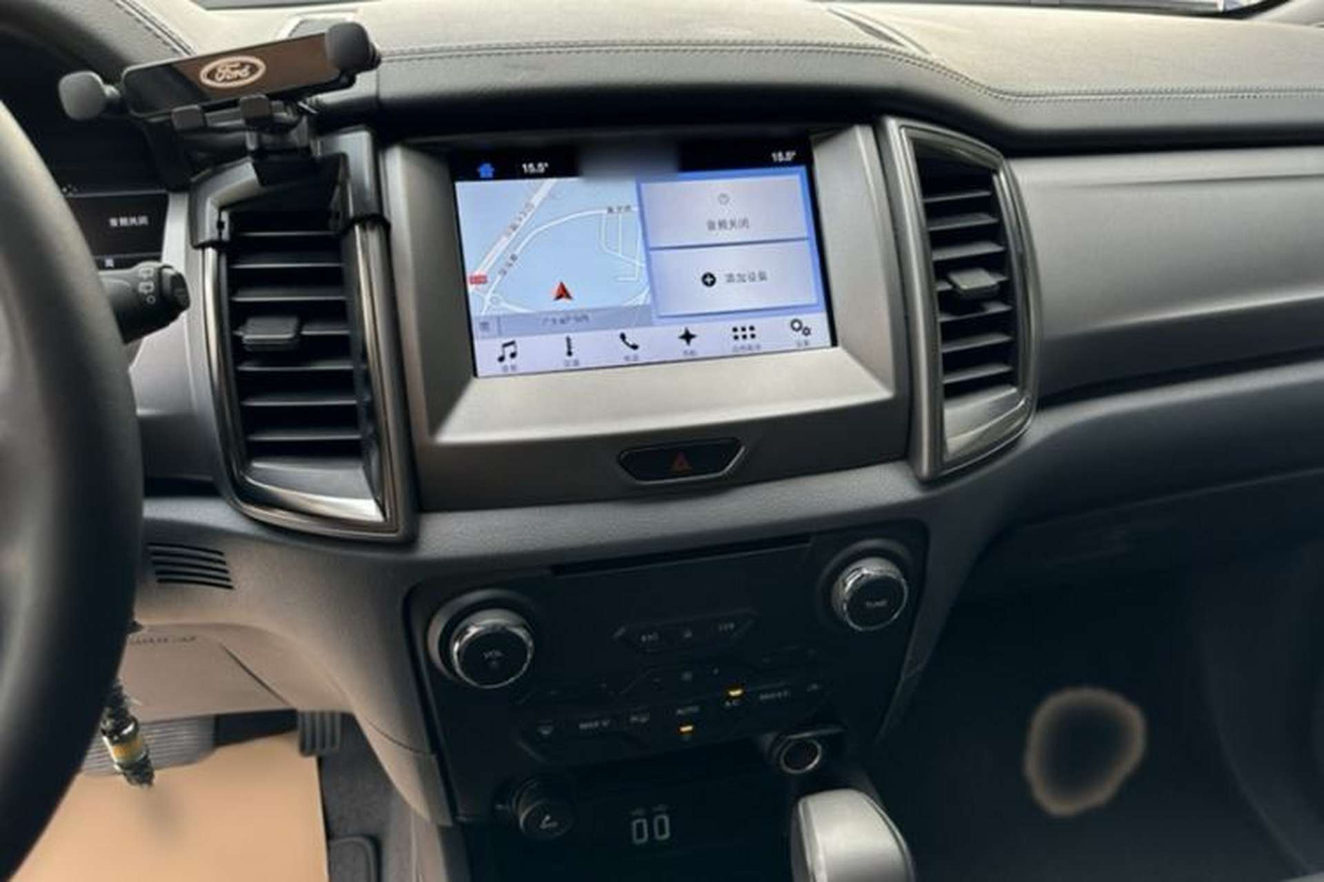 Used Ford Everest 2017 2.0T Gasoline Automatic 4x4 Luxury Edition 7 Seats Audio And AC Panel