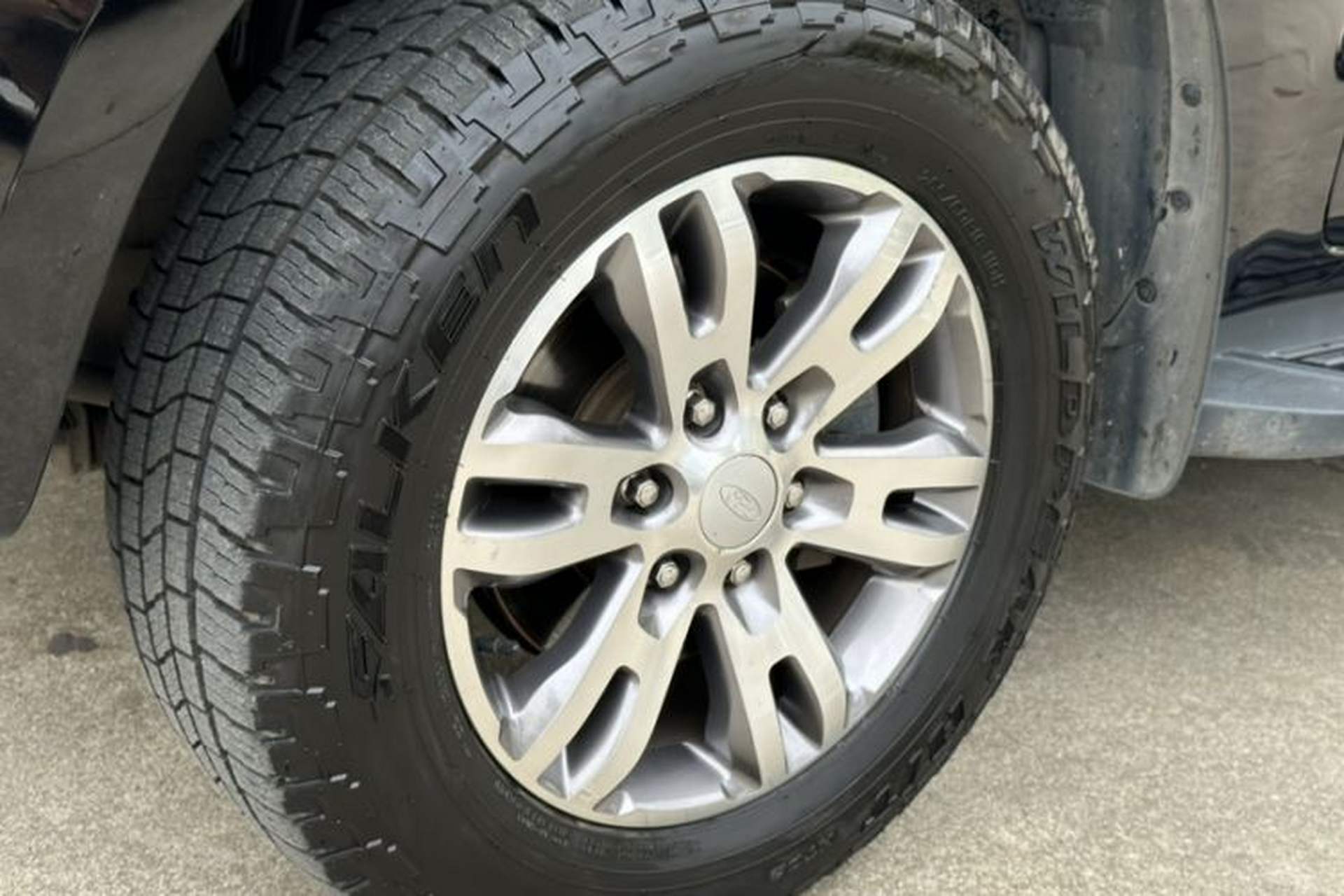 Used Ford Everest 2017 2.0T Gasoline Automatic 4x4 Luxury Edition 7 Seats Exterior 8