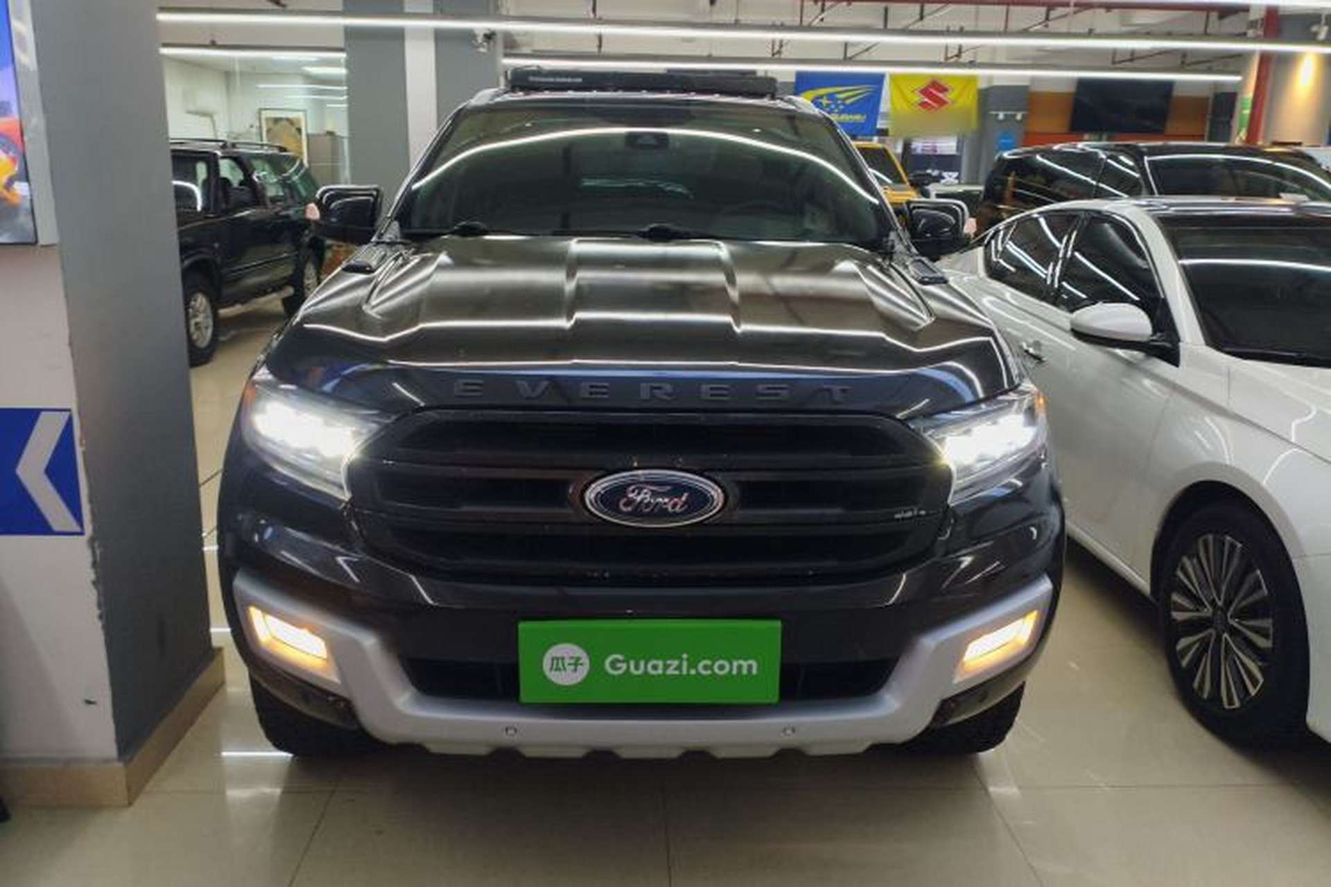 Used Ford Everest 2017 2.0T Gasoline Automatic 4x4 Luxury Edition 7 Seats Front