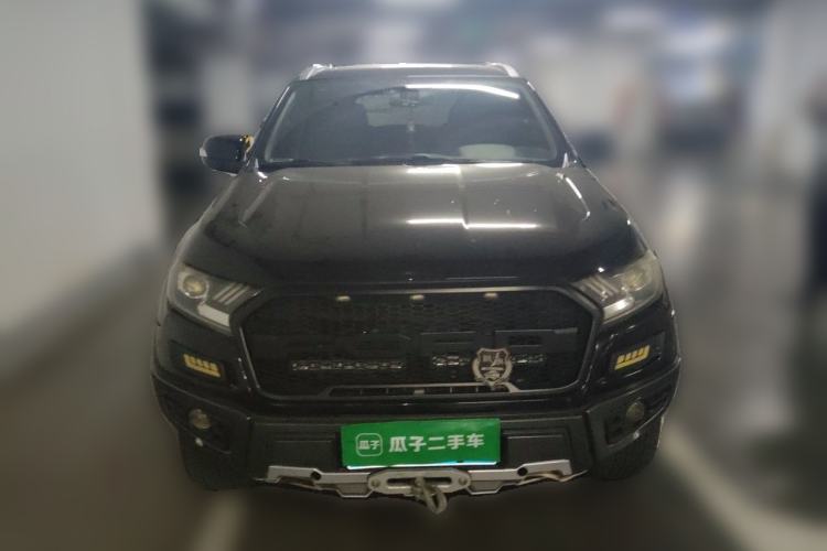 Used Ford Everest 2017 2.0T Gasoline Automatic 4x4 Luxury Edition 7 Seats Front