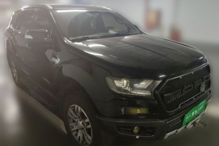 Used Ford Everest 2017 2.0T Gasoline Automatic 4x4 Luxury Edition 7 Seats Front Right 45 Deg