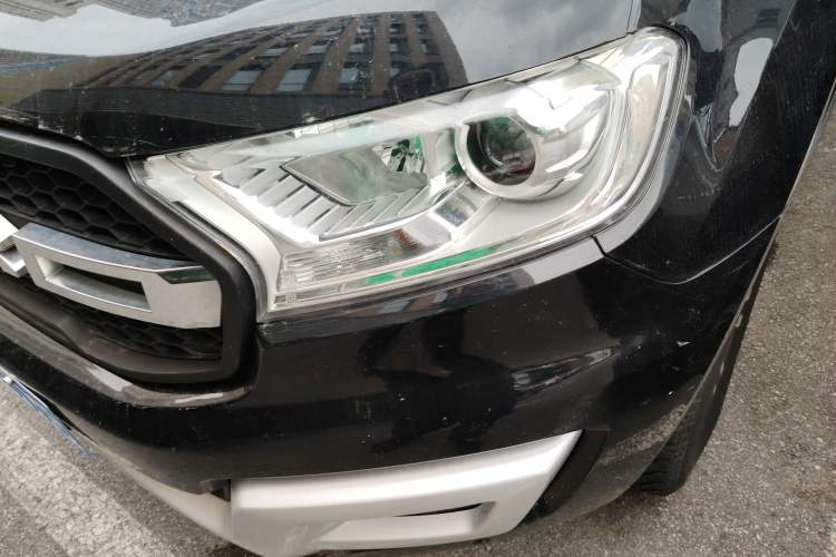 Used Ford Everest 2017 2.0T Gasoline Automatic 4x4 Luxury Edition 5 Seats Left Front Headlight