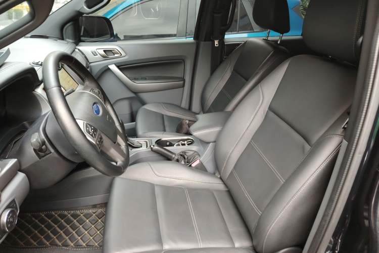 Used Ford Everest 2017 2.0T Gasoline Automatic 4x4 Luxury Edition 5 Seats Left Front Seat