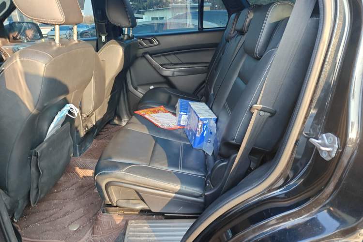 Used Ford Everest 2017 2.0T Gasoline Automatic 4x4 Flagship Edition 7 Seats Left Rear Seat