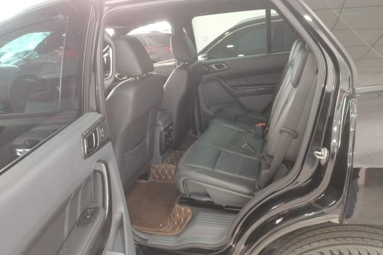 Used Ford Everest 2017 2.0T Gasoline Automatic 4x4 Flagship Edition 7 Seats Left Rear Seat