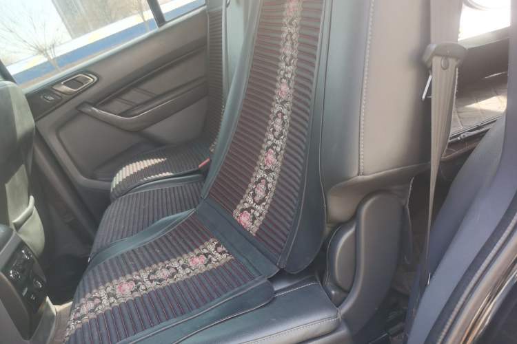 Used Ford Everest 2017 2.0T Gasoline Automatic 4x4 Flagship Edition 7 Seats Left Rear Seat