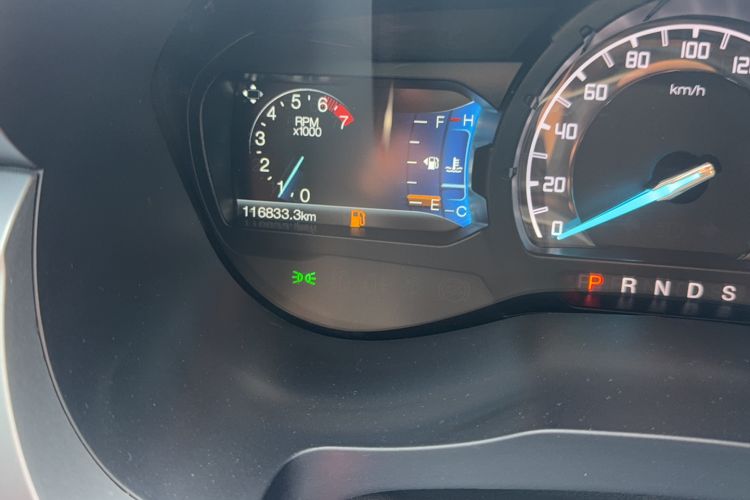 Used Ford Everest 2017 2.0T Gasoline Automatic 4x4 Luxury Edition 5 Seats Odometer Close Up