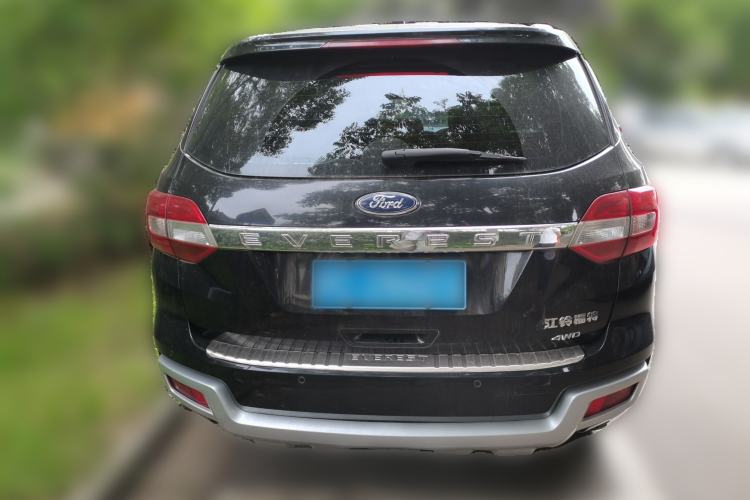 Used Ford Everest 2017 2.2T Diesel Manual 4x4 Luxury Edition 7 Seats Rear