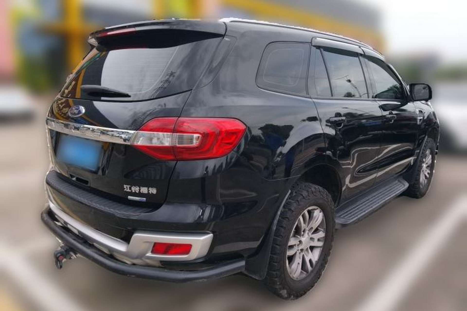 Used Ford Everest 2017 2.0T Gasoline Automatic 4x4 Luxury Edition 7 Seats Rear Right 45 Deg