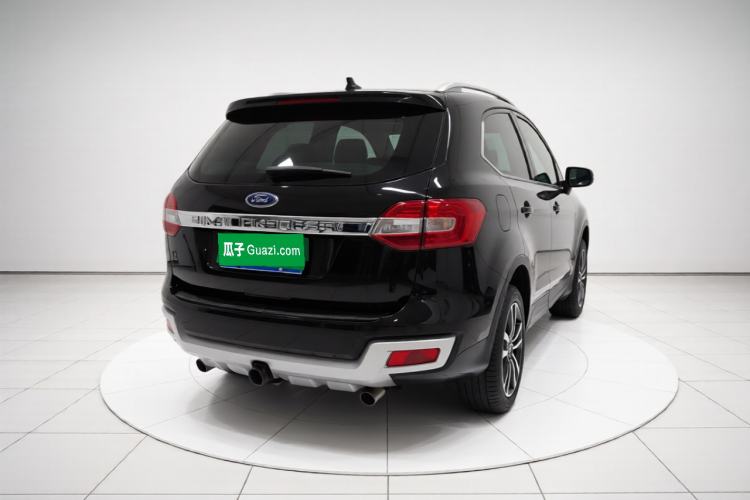 Used Ford Everest 2017 2.0T Gasoline Automatic 4x4 Luxury Edition 7 Seats Rear