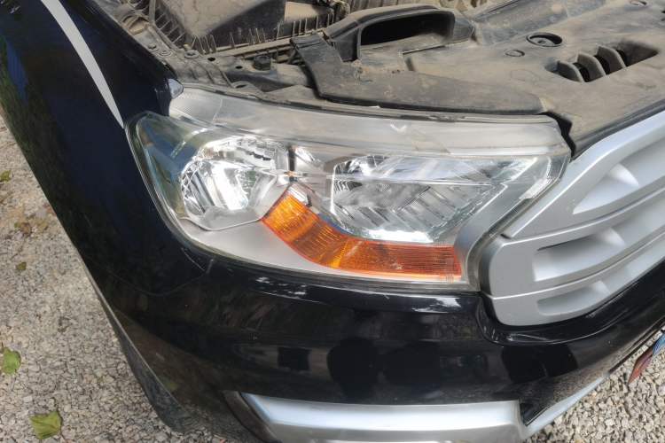Used Ford Everest 2017 2.0T Gasoline Automatic 4x4 Elite Edition 5 Seats Right Front Headlight