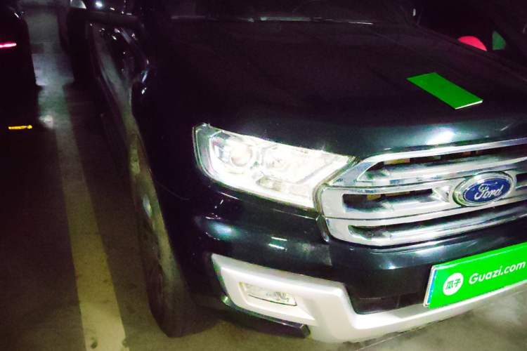 Used Ford Everest 2017 2.0T Gasoline Automatic 4x4 Luxury Edition 7 Seats Right Front Headlight