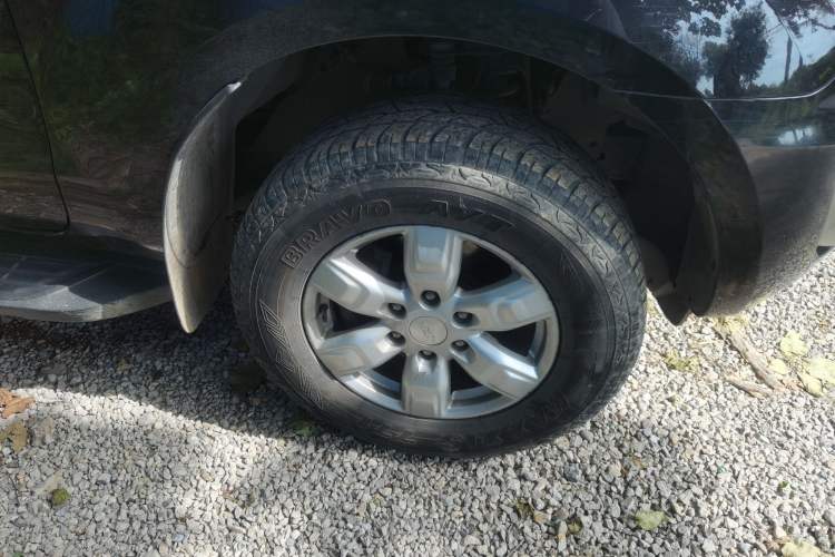Used Ford Everest 2017 2.0T Gasoline Automatic 4x4 Elite Edition 5 Seats Right Front Wheel Hub