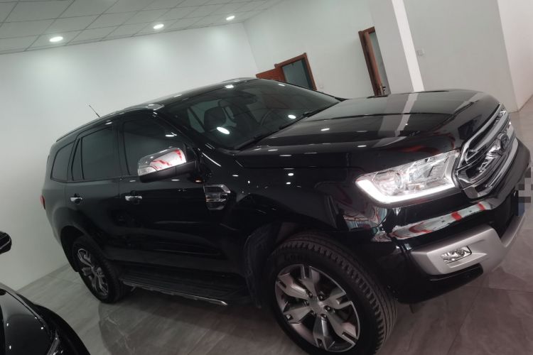 Used Ford Everest 2017 2.0T Gasoline Automatic 4x4 Flagship Edition 7 Seats Right Side