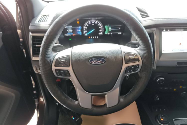 Used Ford Everest 2017 2.0T Gasoline Automatic 4x4 Luxury Edition 5 Seats Steering Wheel