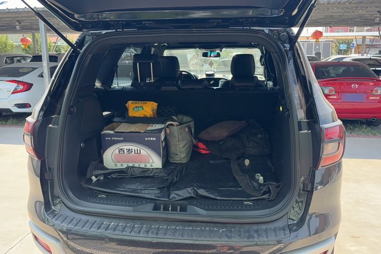 Used Ford Everest 2017 2.0T Gasoline Automatic 4x4 Luxury Edition 5 Seats Trunk
