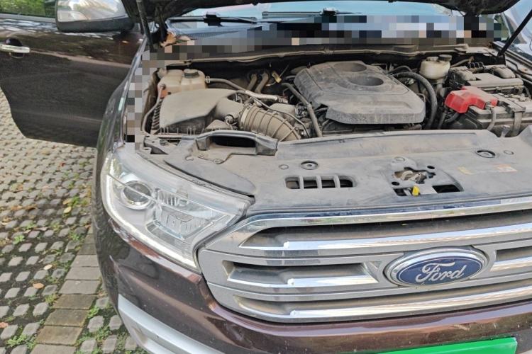 Used Ford Everest 2017 2.0T Gasoline Automatic 4x4 Flagship Edition 7 Seats Engine Bay Right