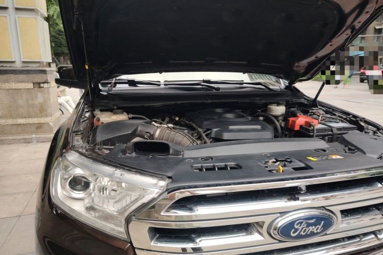 Used Ford Everest 2017 2.0T Gasoline Automatic 4x4 Luxury Edition 5 Seats Engine Bay Right