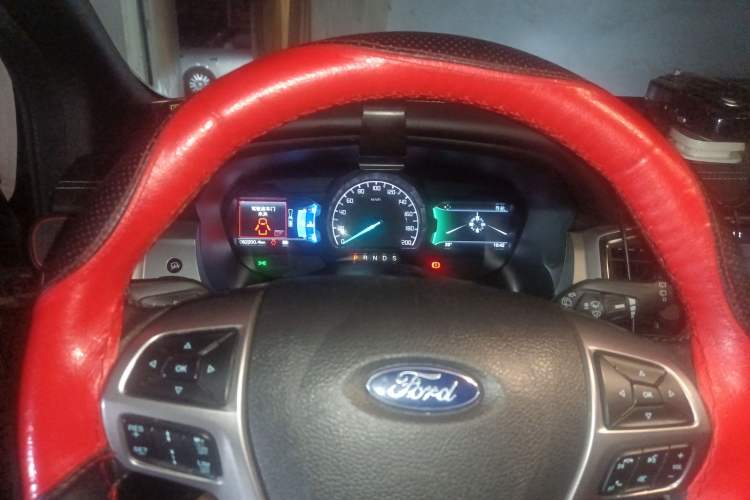 Used Ford Everest 2017 2.0T Gasoline Automatic 4x4 Luxury Edition 5 Seats Instrument Cluster