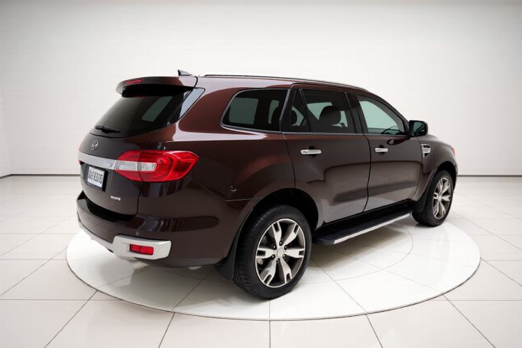 Used Ford Everest 2017 2.0T Gasoline Automatic 4x4 Flagship Edition 7 Seats Rear Right 45 Deg