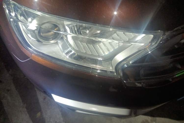 Used Ford Everest 2017 2.0T Gasoline Automatic 4x4 Luxury Edition 5 Seats Right Front Headlight