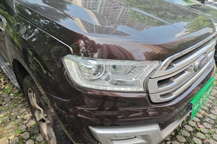 Used Ford Everest 2017 2.0T Gasoline Automatic 4x4 Flagship Edition 7 Seats Right Front Headlight