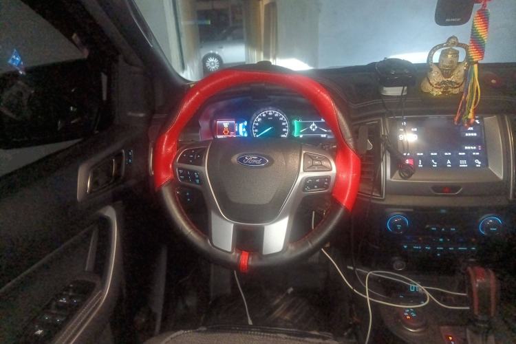 Used Ford Everest 2017 2.0T Gasoline Automatic 4x4 Luxury Edition 5 Seats Steering Wheel