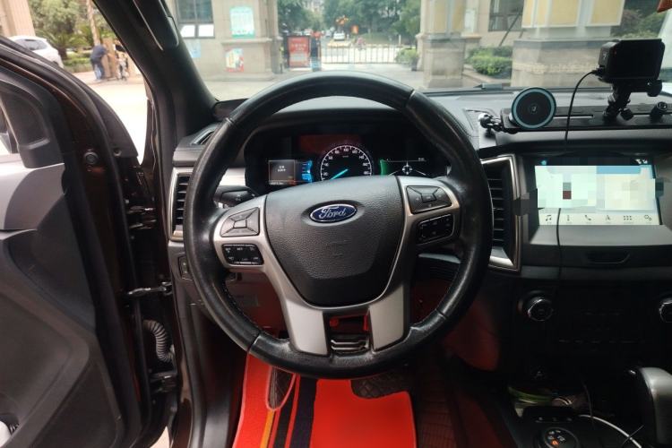 Used Ford Everest 2017 2.0T Gasoline Automatic 4x4 Luxury Edition 5 Seats Steering Wheel