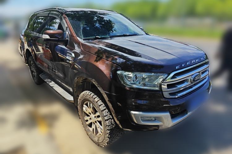 Used Ford Everest 2017 2.0T Gasoline Automatic 4x4 Luxury Edition 5 Seats Front Right 45 Deg