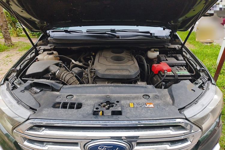 Used Ford Everest 2017 2.0T Gasoline Automatic 4x4 Luxury Edition 5 Seats Engine Bay