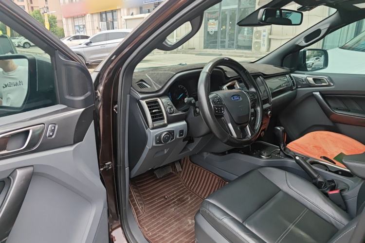 Used Ford Everest 2017 2.0T Gasoline Automatic 4x4 Flagship Edition 7 Seats Driver Seat