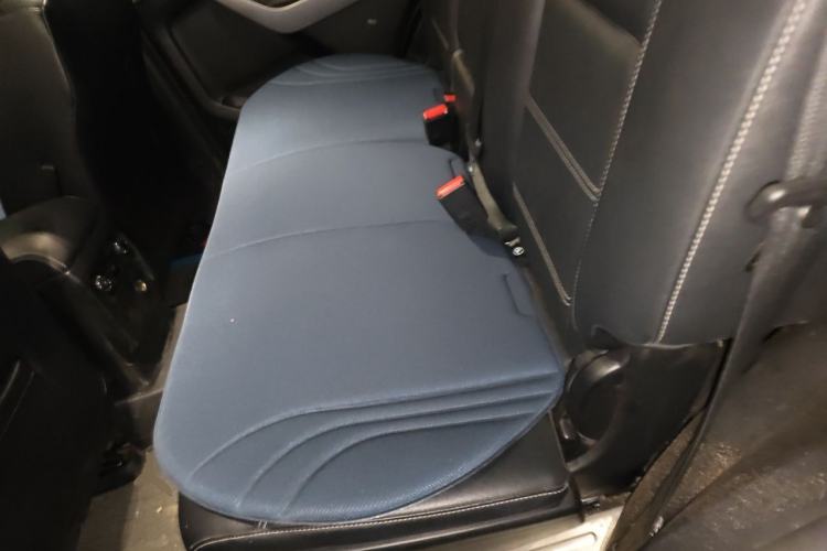 Used Ford Everest 2017 2.0T Gasoline Automatic 4x4 Luxury Edition 7 Seats Left Rear Seat