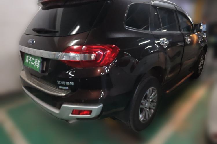 Used Ford Everest 2017 2.0T Gasoline Automatic 4x4 Luxury Edition 7 Seats Rear Right 45 Deg