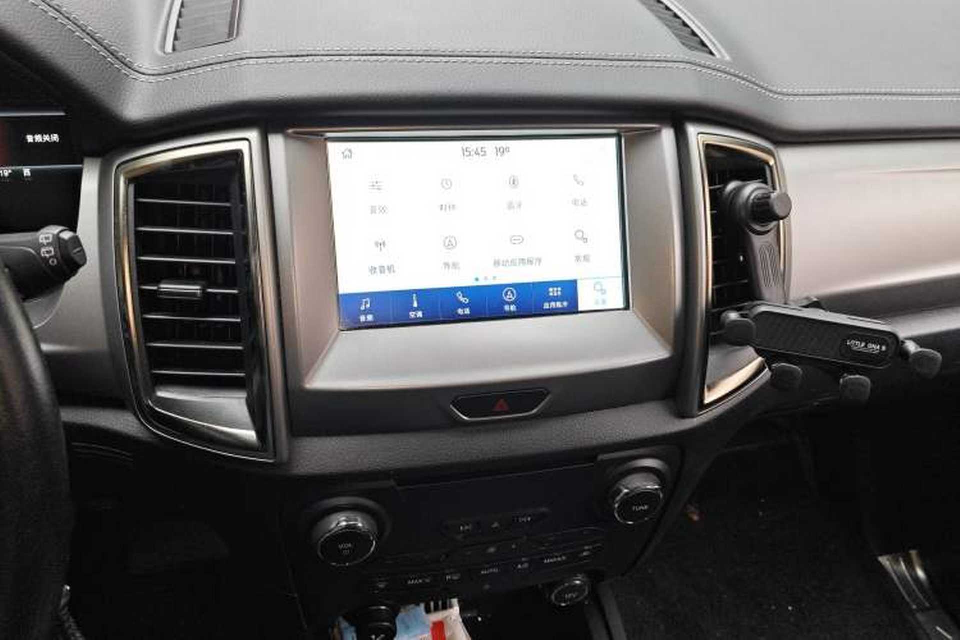 Used Ford Everest 2017 2.0T Gasoline Automatic 4x4 Luxury Edition 7 Seats Audio And AC Panel