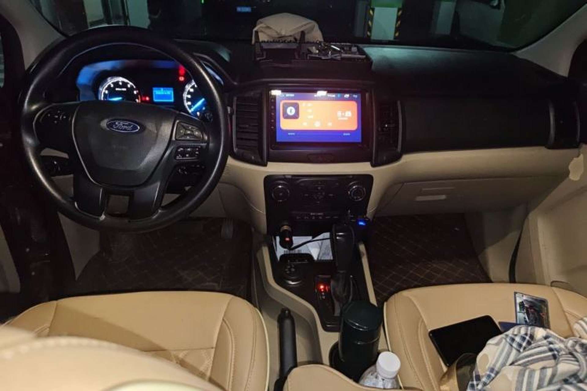 Used Ford Everest 2017 2.0T Gasoline Automatic 4x4 Elite Edition 5 Seats Center Console