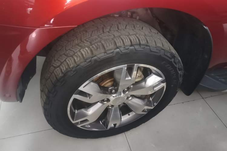 Used Ford Everest 2017 2.0T Gasoline Automatic 4x4 Flagship Edition 7 Seats Exterior 4