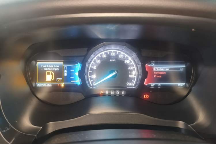 Used Ford Everest 2017 2.0T Gasoline Automatic 4x4 Flagship Edition 7 Seats Instrument Cluster